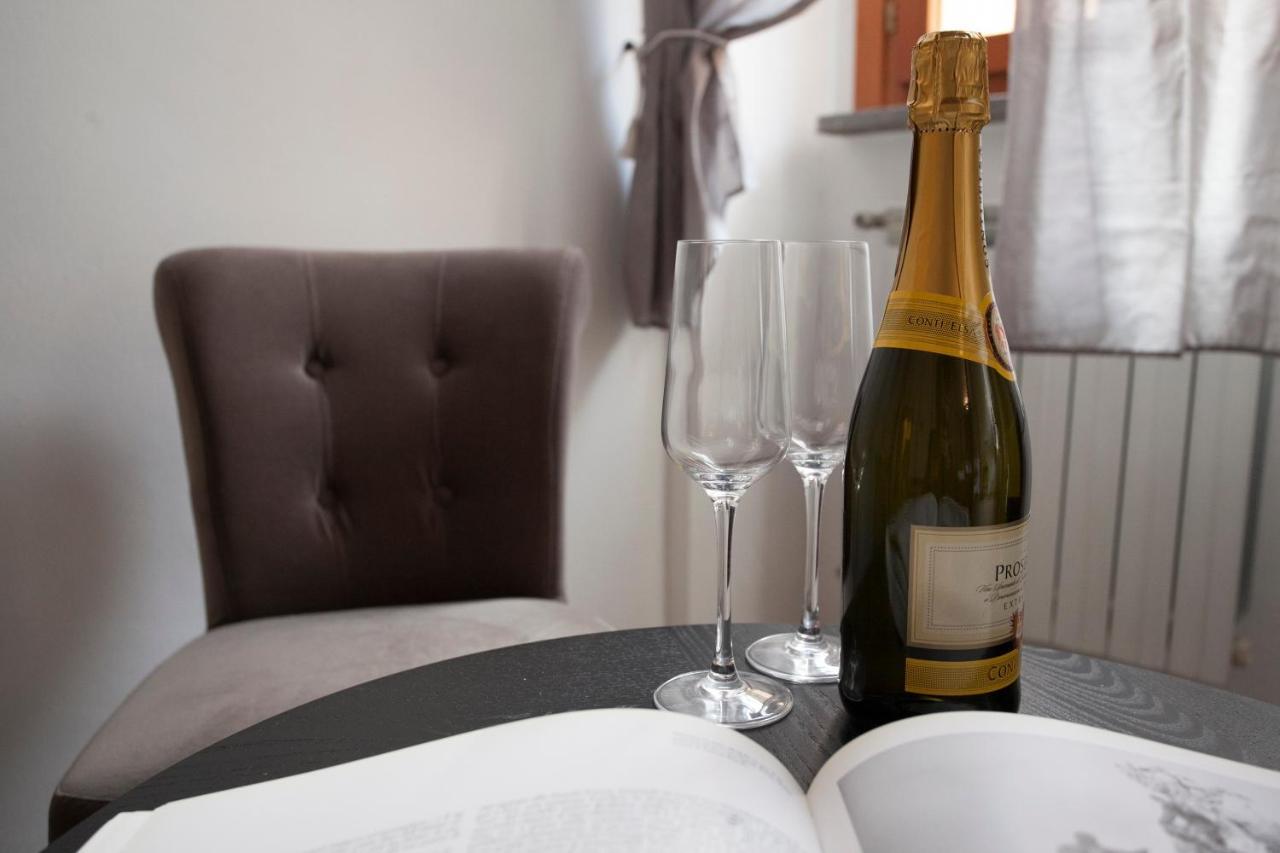 Magenta Luxury Purificazione Apartment Roma Ngoại thất bức ảnh